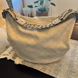 Gucci ✨Authentic✨🤍Beautiful